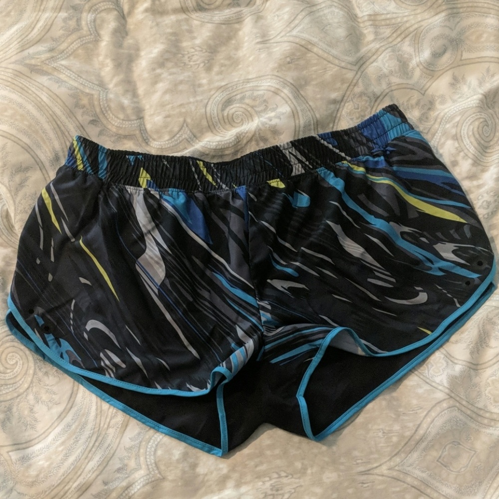 Fabletics Running Shorts - L